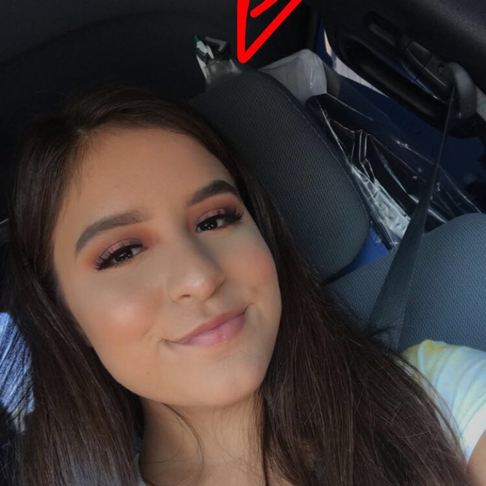 Meet your Posher, Julissa